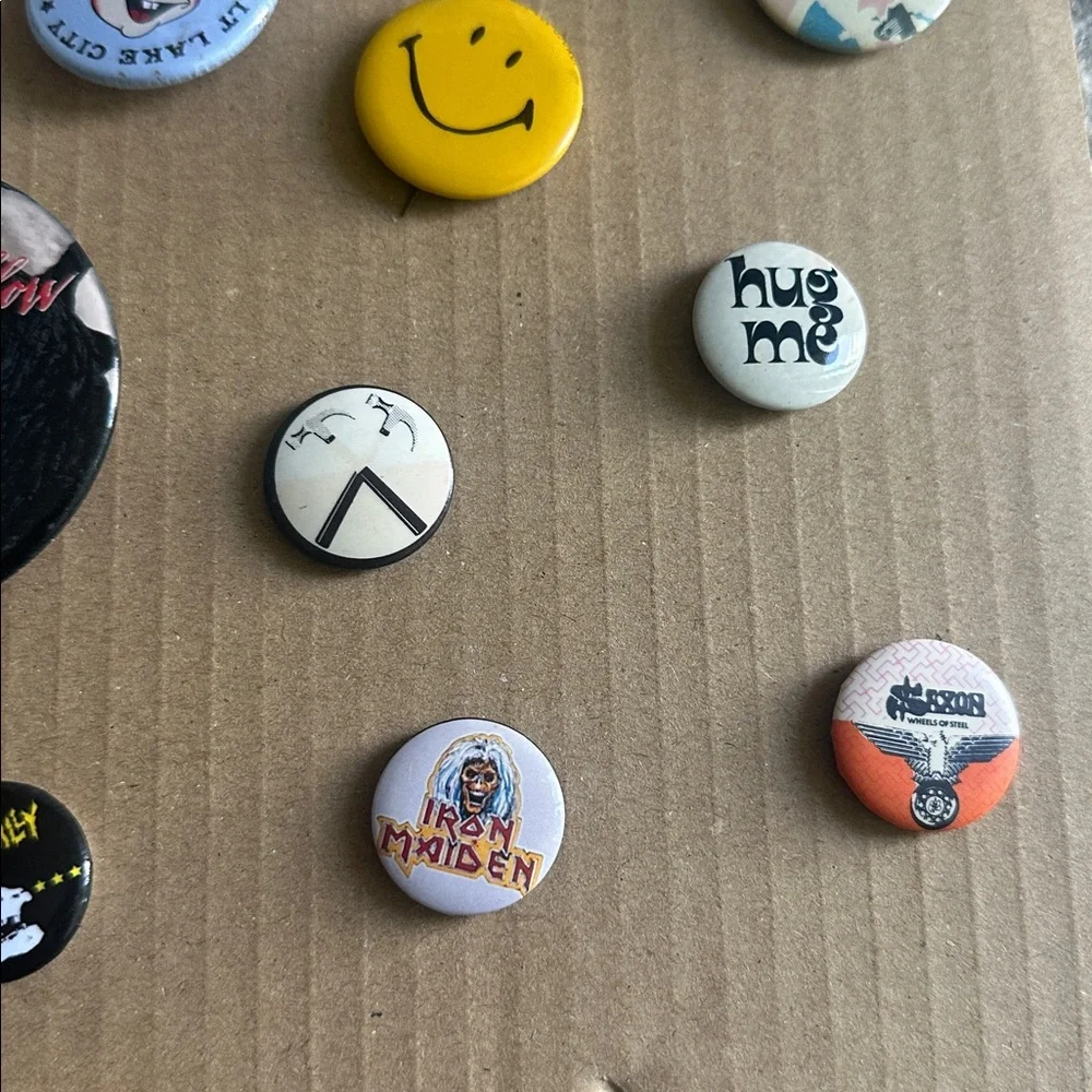Assorted Graphic bundle  Pins Collection - Picture 9 of 13